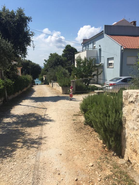 Ana'S Apartments Petrcane Εξωτερικό φωτογραφία