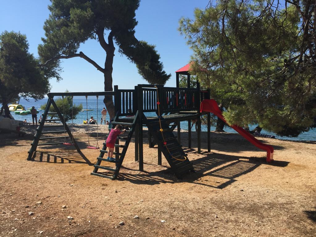 Ana'S Apartments Petrcane Εξωτερικό φωτογραφία