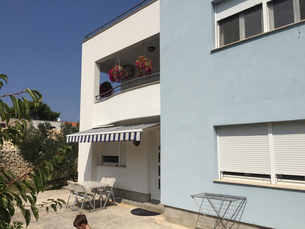 Ana'S Apartments Petrcane Εξωτερικό φωτογραφία