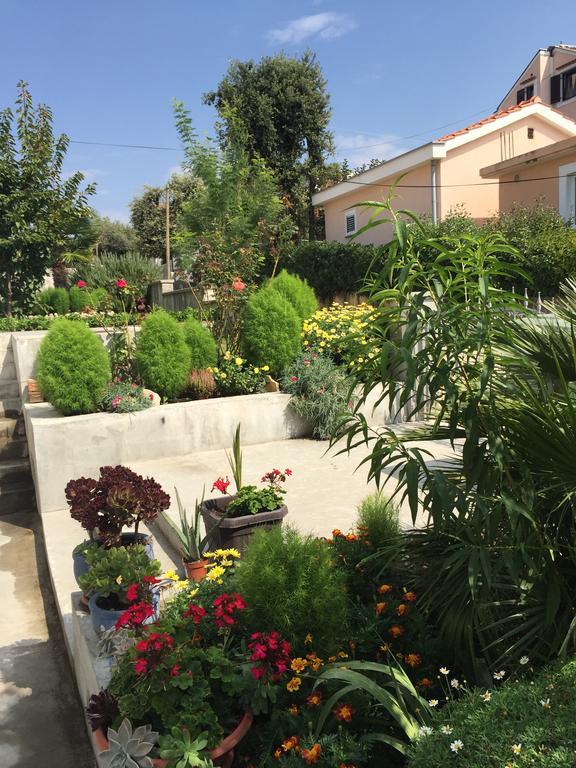 Ana'S Apartments Petrcane Εξωτερικό φωτογραφία