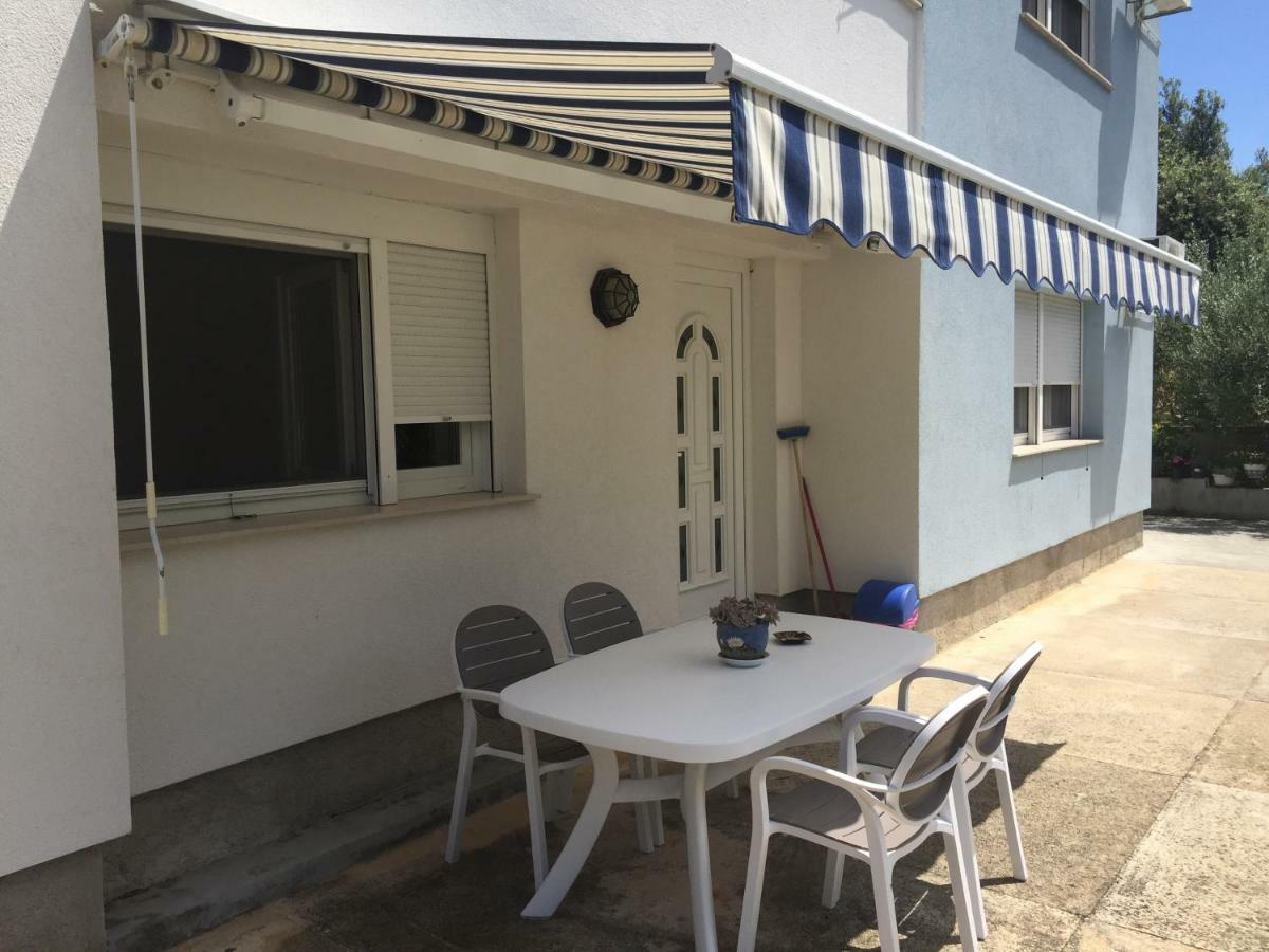 Ana'S Apartments Petrcane Εξωτερικό φωτογραφία